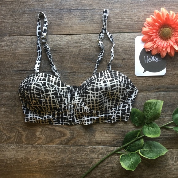 Free People Tops - FREE PEOPLE TALLOW BUSTIER CROP